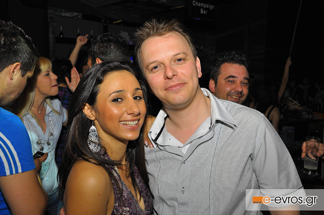 Βούλιαξε την πόλη το  4ο έτος νηπιαγωγών στο Prive club.