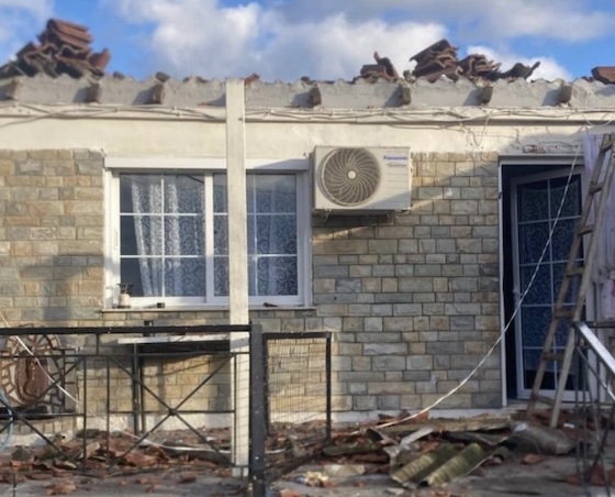 Ο Δήμος Αλεξανδρούπολης με ανακοίνωσή του ενημερώνει ότι θα συνεχίσει να δέχεται αναφορές από τους δημότες αποκλειστικά για ζημιές στις οικίες.