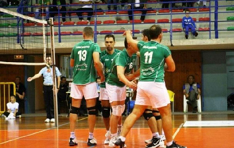 Dηλώνει παρούσα και διεκδικεί την άνοδό της.