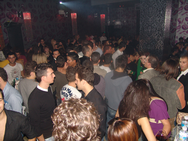 Νέα πνοή, νέο club στην νύχτα της πόλης: Genial!