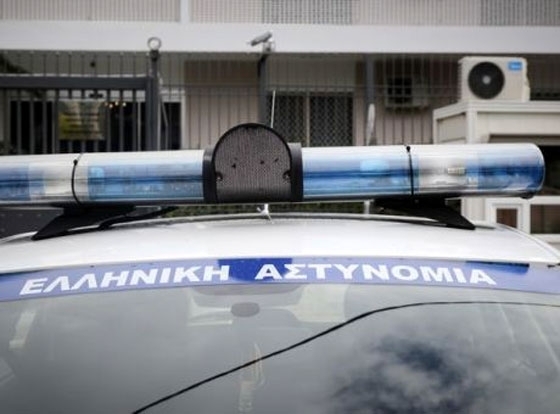 Συνελήφθη ο δράστης που άνοιξε αυτοκίνητο στην Αλεξανδρούπολη και έκλεψε χρήματα & κάρτες 