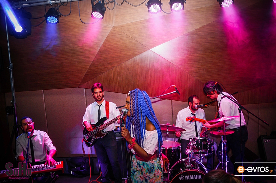 Την πιο "funk, soul και disco" βραδιά μας χάρισαν οι "Souled Out", στο Soho 
