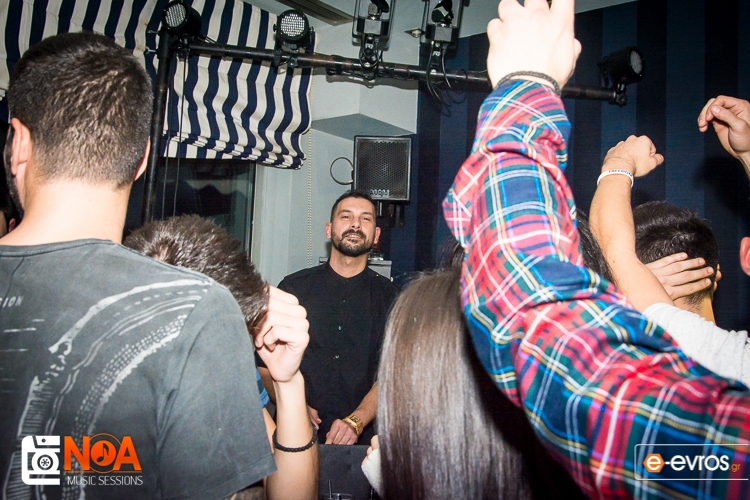 Απογείωσε το N.O.A. Cafe Bar ο Thodoris Triantafillou στο 5ο Music Session