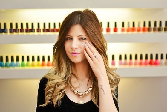 Who is Αλεξάνδρα;