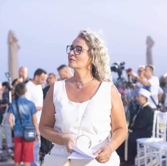 Γραμμή Εξυπηρέτησης Δημότη Αλεξανδρούπολης - Αινιγματικό ευχαριστήριο μήνυμα από την επικεφαλής του γραφείου Κρυσταλλένια Μπαμπούρα