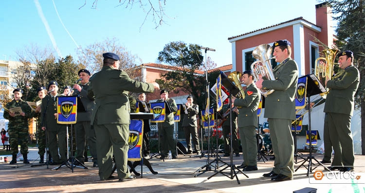 Τα κάλαντα είπε στην Αλεξανδρούπολη η 12η Μεραρχία Πεζικού