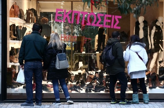 «προ των πυλών»  οι ενδιάμεσες χειμερινές εκπτώσεις.