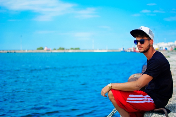 Who is Δημήτρης;