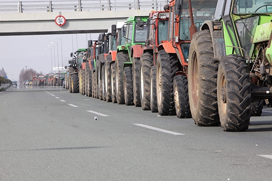 "Έμφραγμα" στα τελωνεία - Στις Φέρες φτάνουν τα φορτηγά από το κλείσιμο των Κήπων