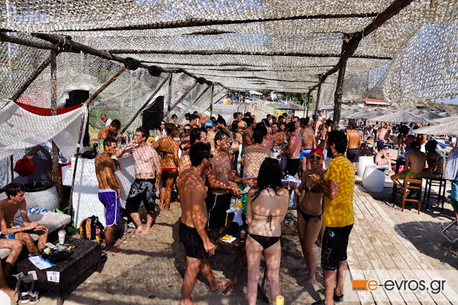 Ο Dj Bengoa 'τα έσπασε' στο Αqua Mare στην Αγία Παρασκευή.