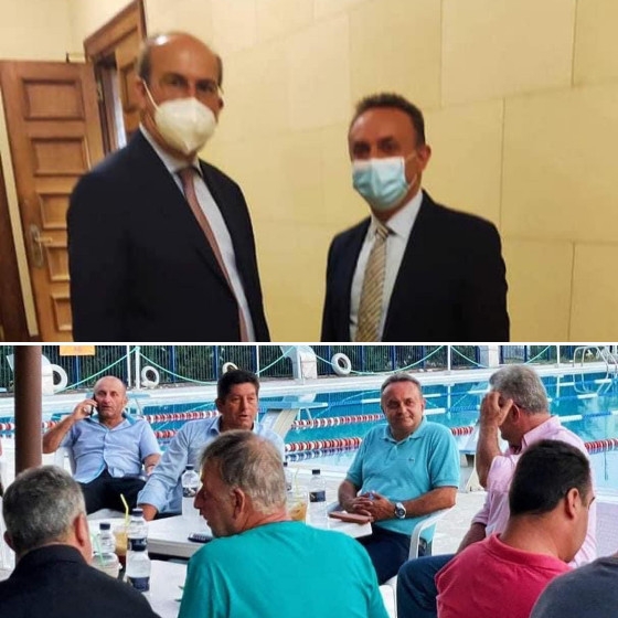 Στιγμιότυπο απο τη συνάντηση του Σταύρου Κελέτση με τον υπουργό.