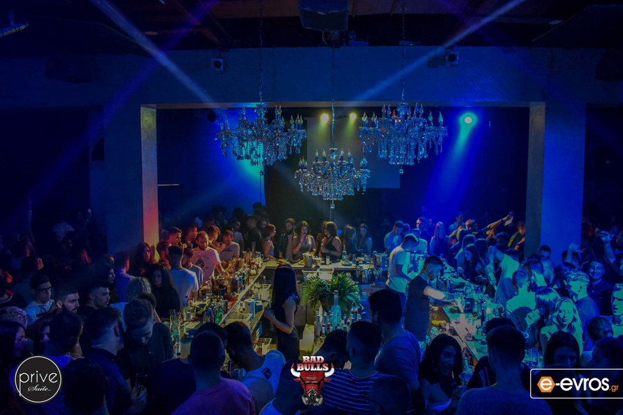 Ξεσήκωσε το πρώτο "Bad Bulls" party στην σουίτα του Prive club