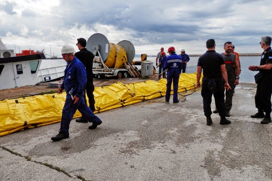 Άσκηση απορρύπανσης πραγματοποιήθηκε στο λιμάνι της Αλεξ/πολης